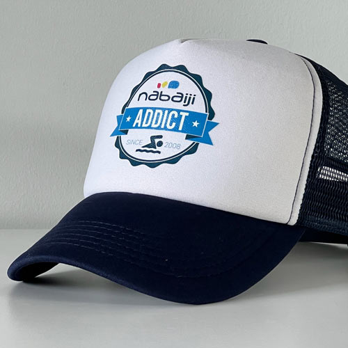 Casquette Trucker Classic bleu marine et blanche personnalisée en impression logo "Nabaiji Addict"